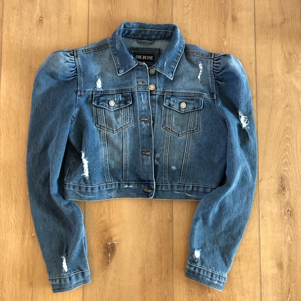 Puff sleeve distressed cropped denim jacket